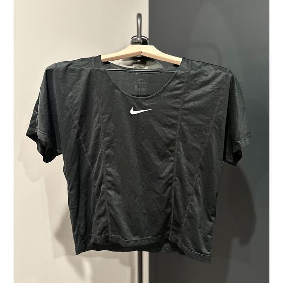 Nike Icon Clash City Sleek T-Shirt - Picture 2 of 7